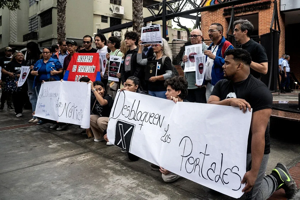 Venezuela restores access to 17 previously blocked news websites