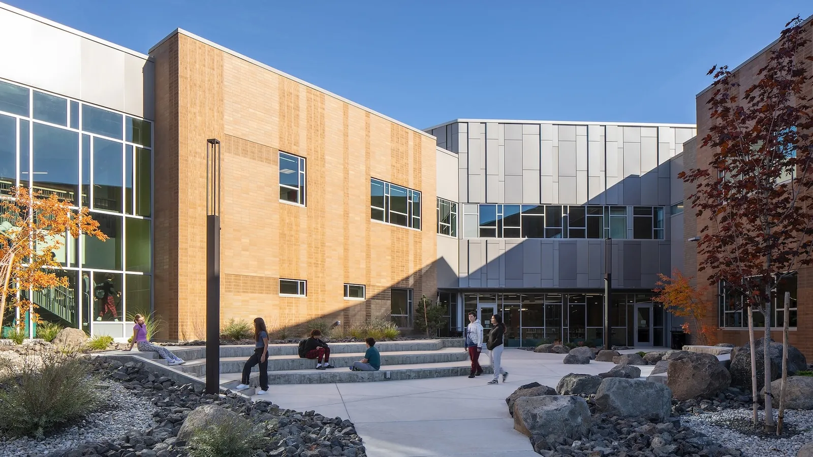 Spokane school reopens after wildfires came within 250 metres