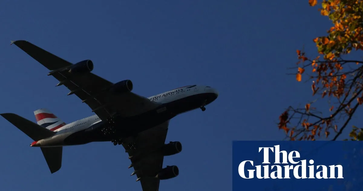 UK climate committee calls for emissions cuts as a condition for Heathrow expansion